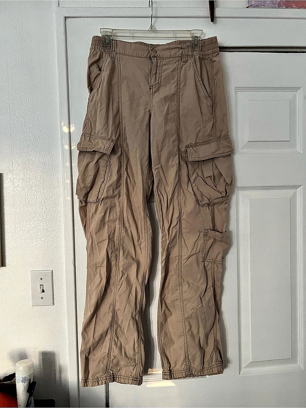H&M Divided Women's Tan Cargo Pants Size 4